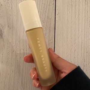 Fenty Beauty Pro Filt’r Matte Foundation NWOB